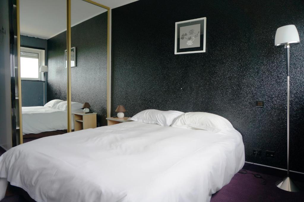 Les Portes d'Apcher Saint-Chély-dʼApcher Zimmer foto